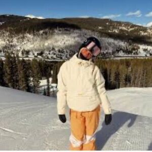 NWT Roxy Radiant Lines Overhead Snow Ski Jacket Ivory Size Women's Medium